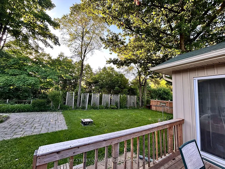 1339 Pinegrove Rd — Photo 24