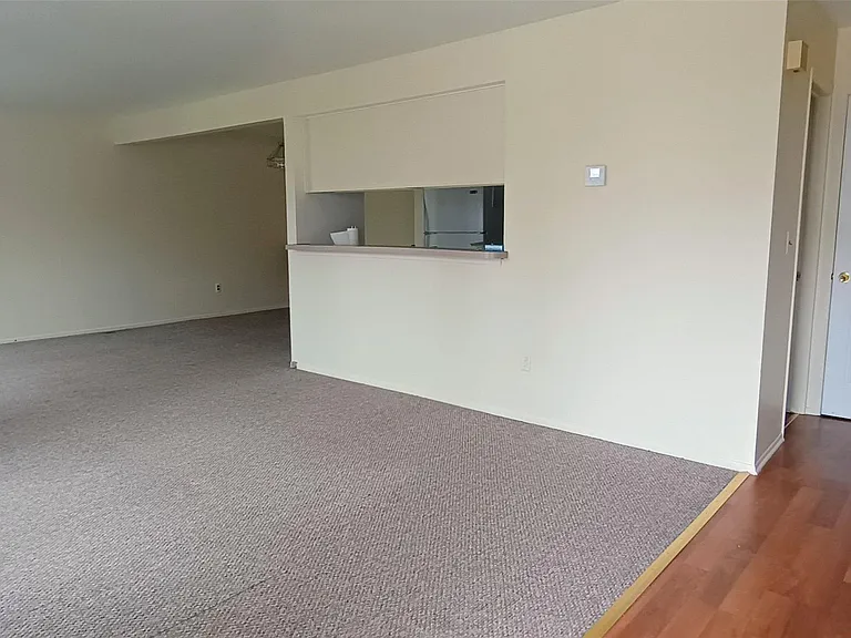 6907 Harvard Ln #6907 — Photo 2