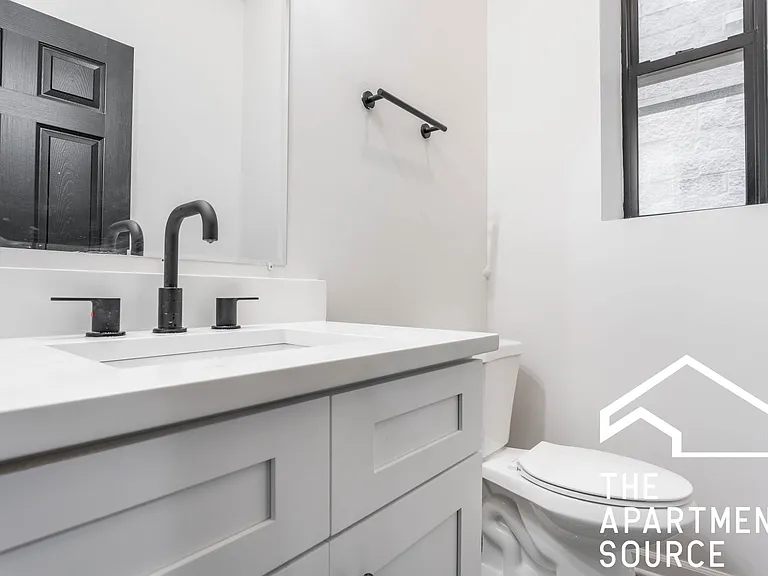 2701 W Thomas St #3 — Photo 8