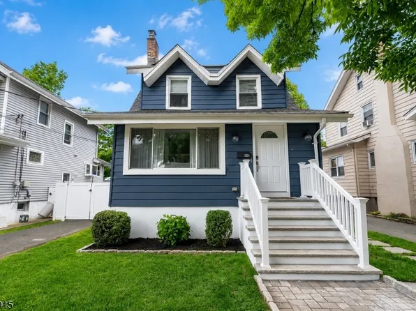 6 Pershing Ct, Ridgefield Park Village, NJ 07660