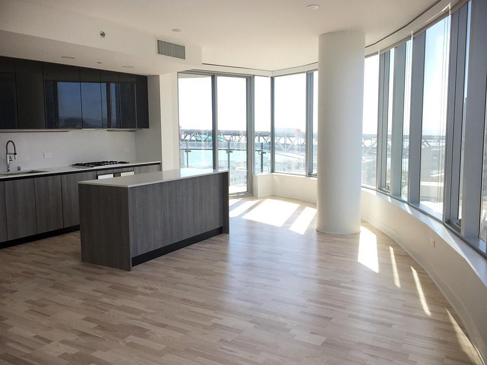 1st image of 201 Folsom St #18G