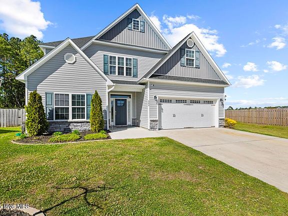 3rd image of 880 Stormy Gale Lane