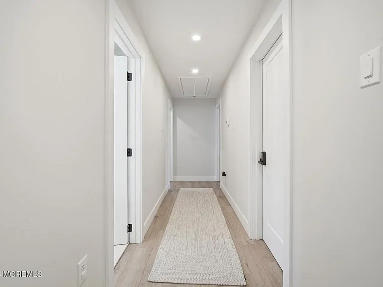 407 N Douglas Ave — Photo 8