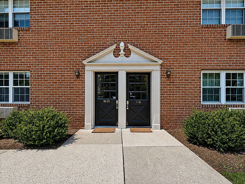 1st image of 26 Layton Ave