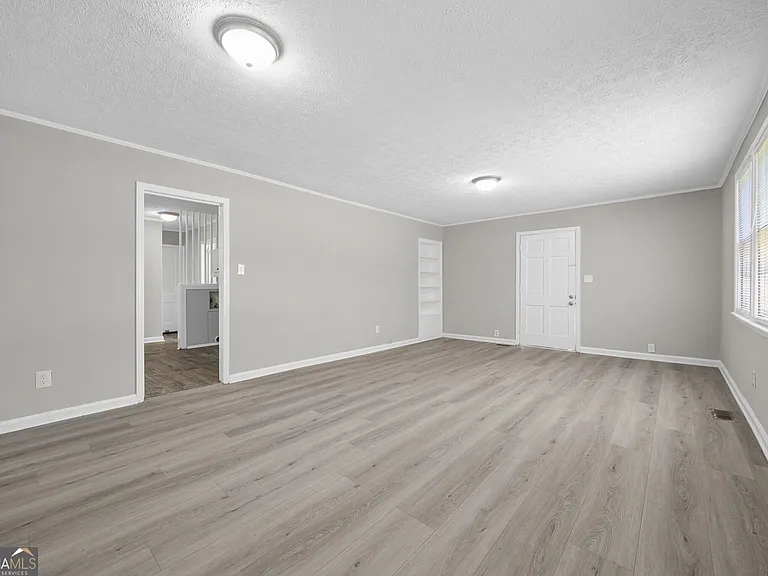 3306 Guthrie Dr — Photo 10