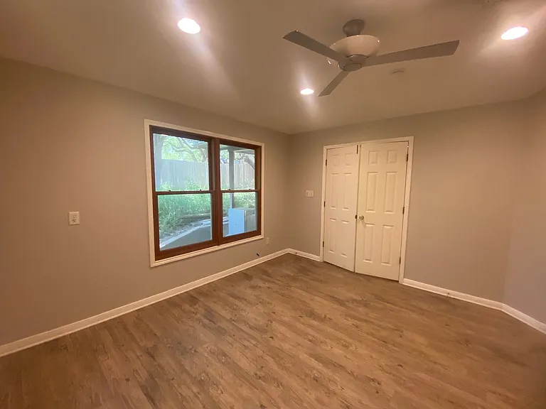 11915 Sky West Dr — Photo 17