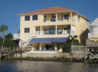 5231 W Shore Dr, New Port Richey, FL 34652