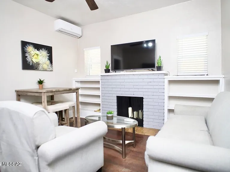 12 E University Blvd #12 — Photo 6