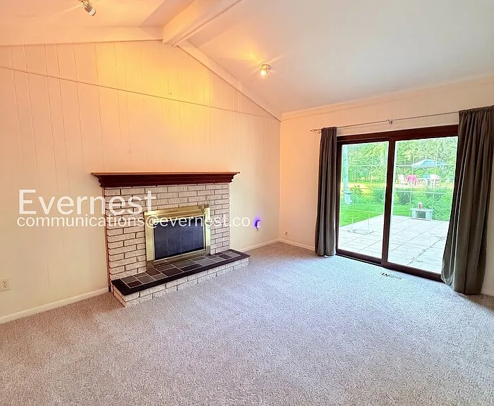 38424 Chartier St — Photo 7