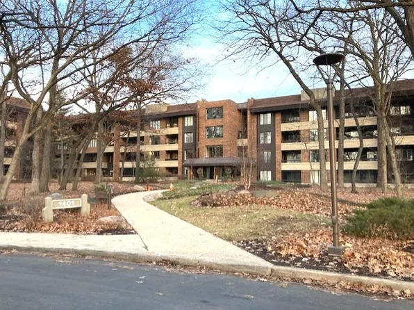 1401 Burr Oak Rd APT 308B, Hinsdale, IL 60521