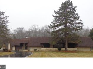 16 Catalpa Cres, Pilesgrove, NJ 08098