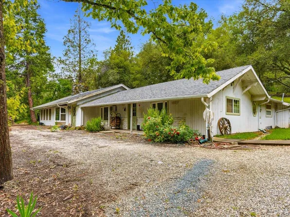 10677 Lazy Valley Rd, Penn Valley, CA 95946