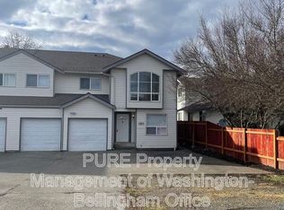 3013 Pacific St, Bellingham, WA 98226