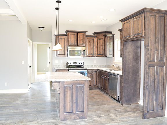 3rd image of 63 Franklin Pl