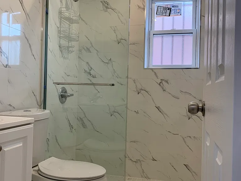 5318 72nd Pl #1R — Photo 6