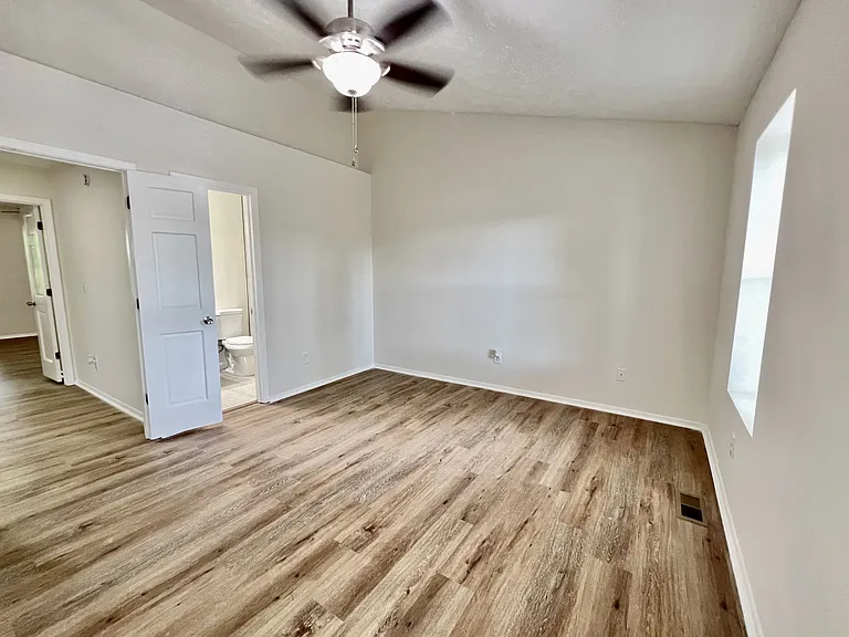 904 Wedgewood Way — Photo 16