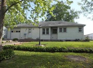 114 Berlin St, Waterloo, IA 50701