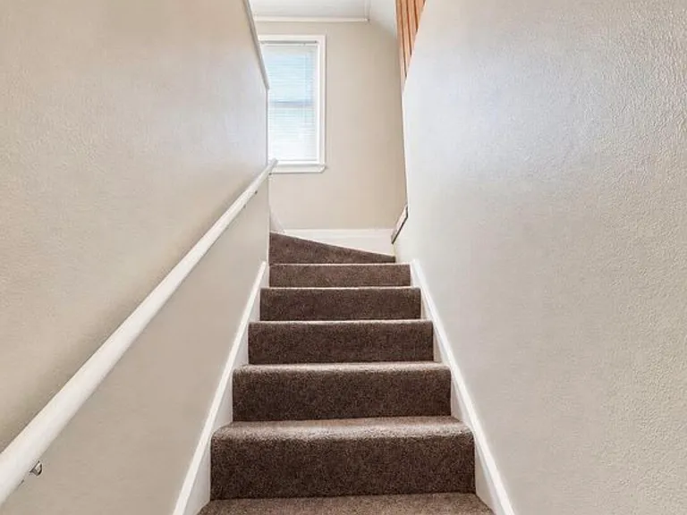 7815 Artesian St — Photo 13