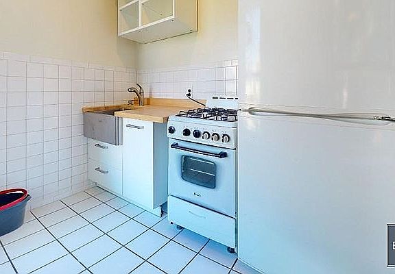 4th image of 1974 3rd Ave APT 3