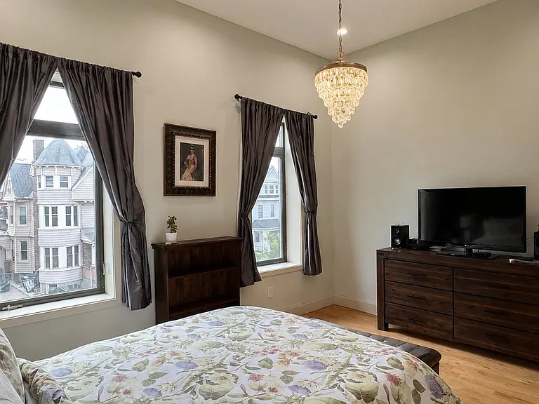 164 Harrison Ave #2 — Photo 21