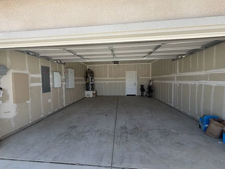 8729 Ponderosa Ave — Photo 21