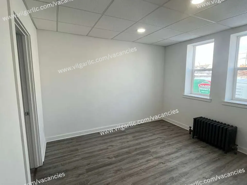 Building Photo 5