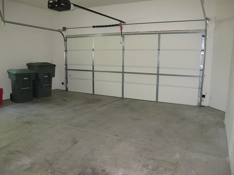 2479 Wellington Ct — Photo 17
