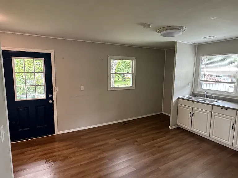 410 S William St — Photo 11