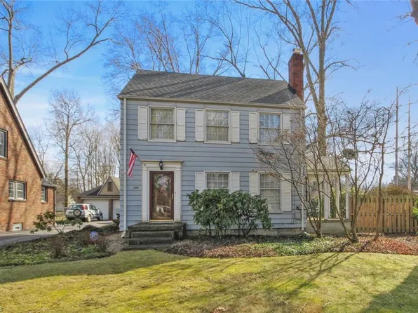 285 Wildwood Dr, Youngstown, OH 44512