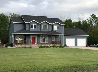 7589 40th St N, Moorhead, MN 56560