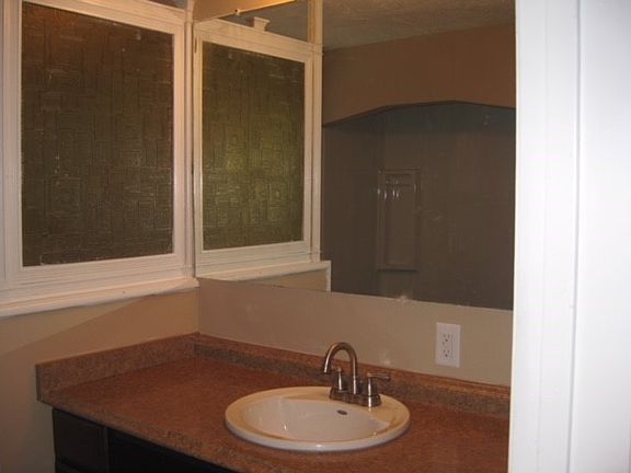 4th image of 4514 N 49th St