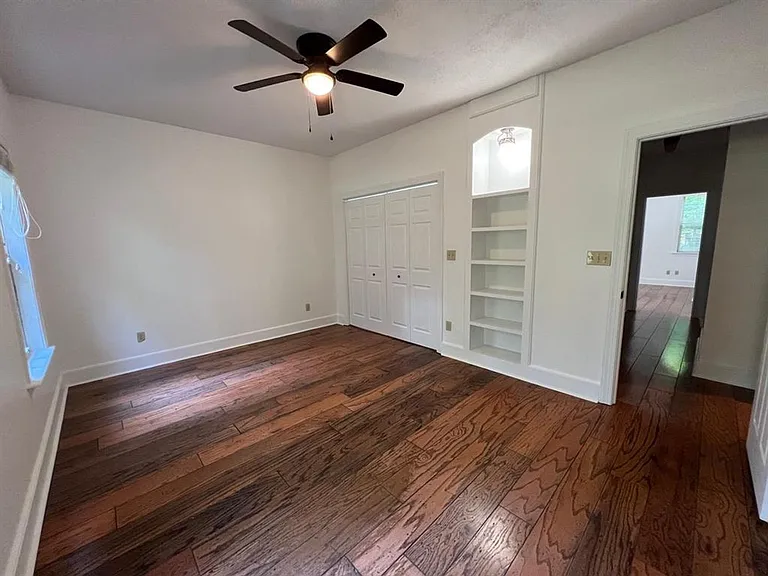 1381 Manor House Dr — Photo 8