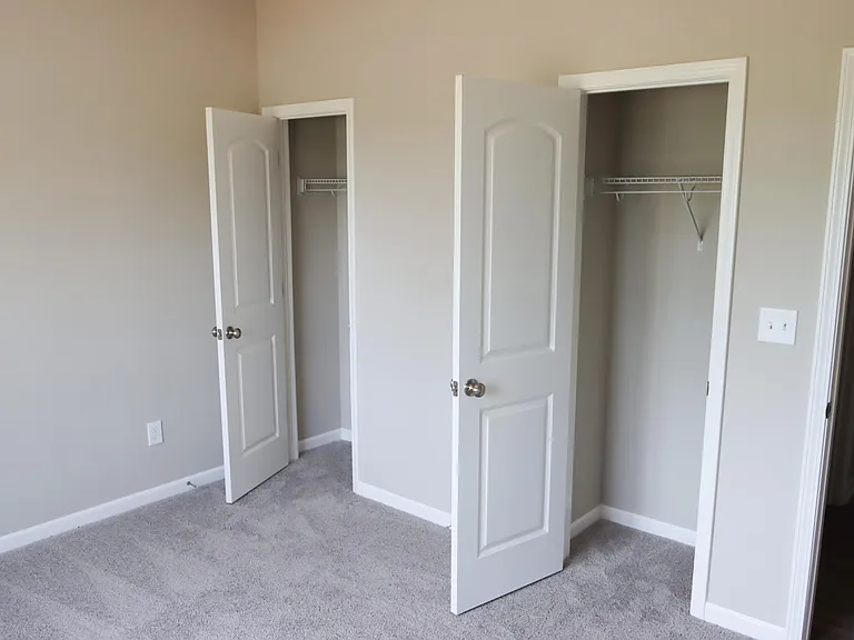 322 Briarwood Ln — Photo 26