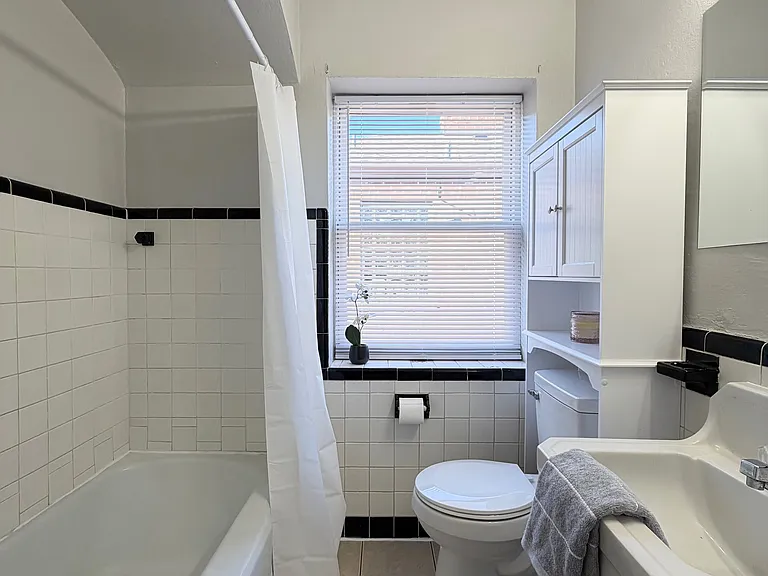 5514 Chippewa St #2W — Photo 9