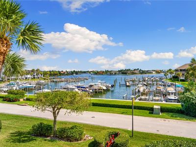 1850 Bay Rd APT 3H, Vero Beach, FL, 32963