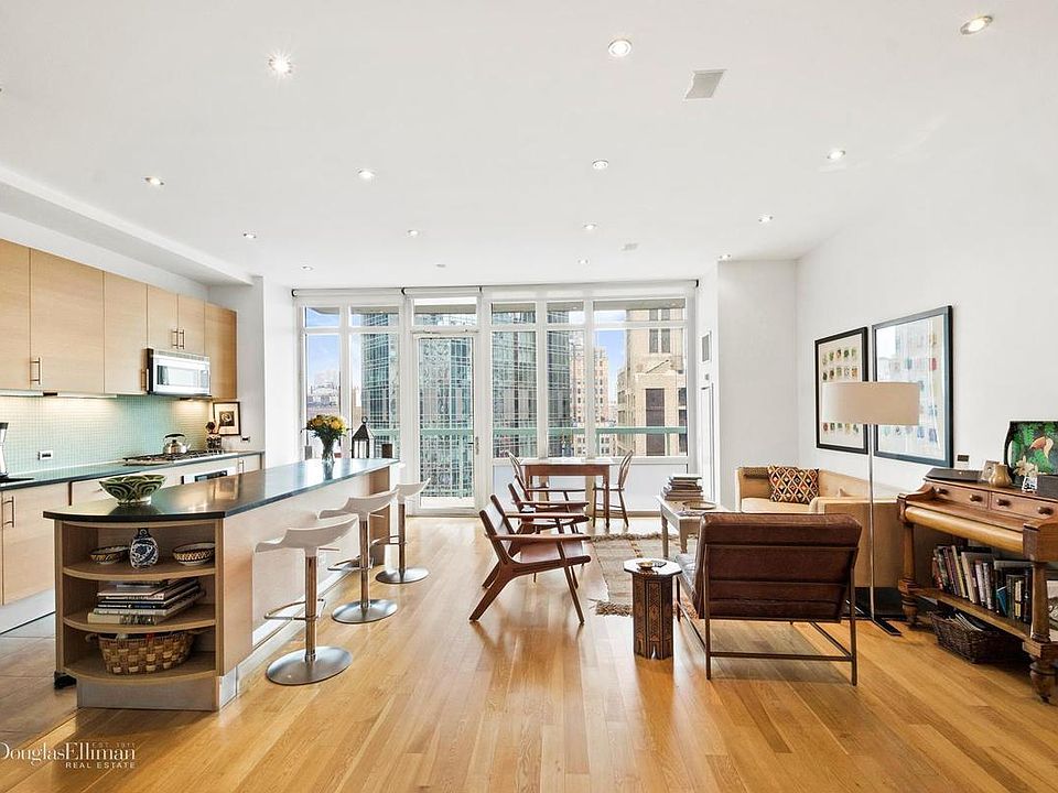 1st image of 325 5th Ave APT 26D