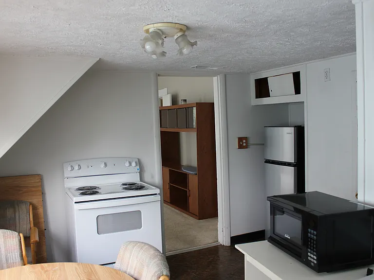 447 Washington Ave #B — Photo 10
