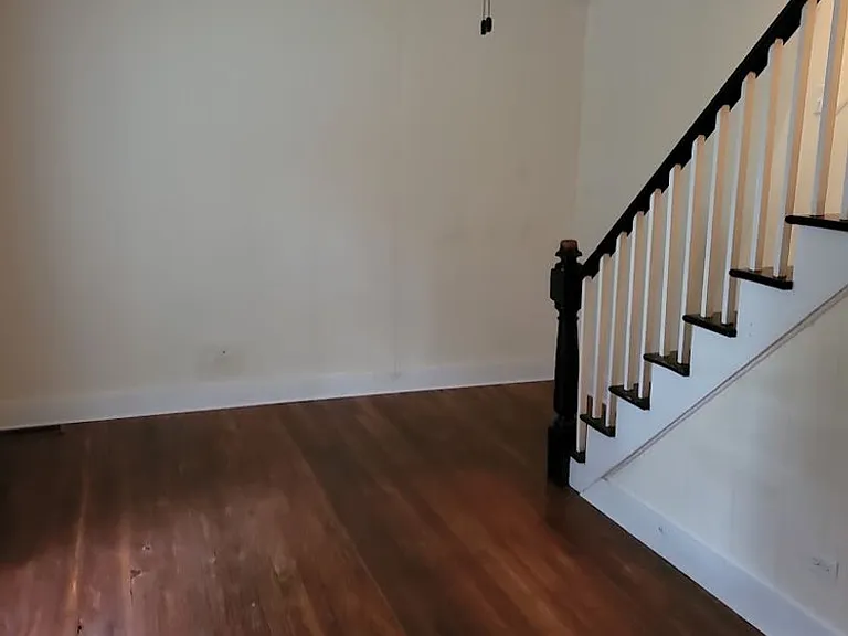 1201 Gordon Ave — Photo 3
