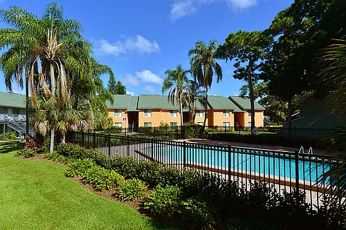 Alta Mar at Broadwater Apartments Photo 1
