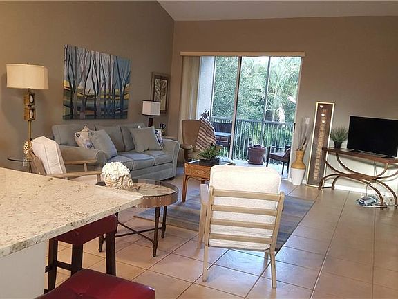 5th image of 8355 Glenrose Way Unit 122