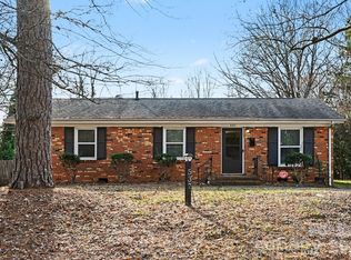 537 Kentbrook Dr, Charlotte, NC 28213