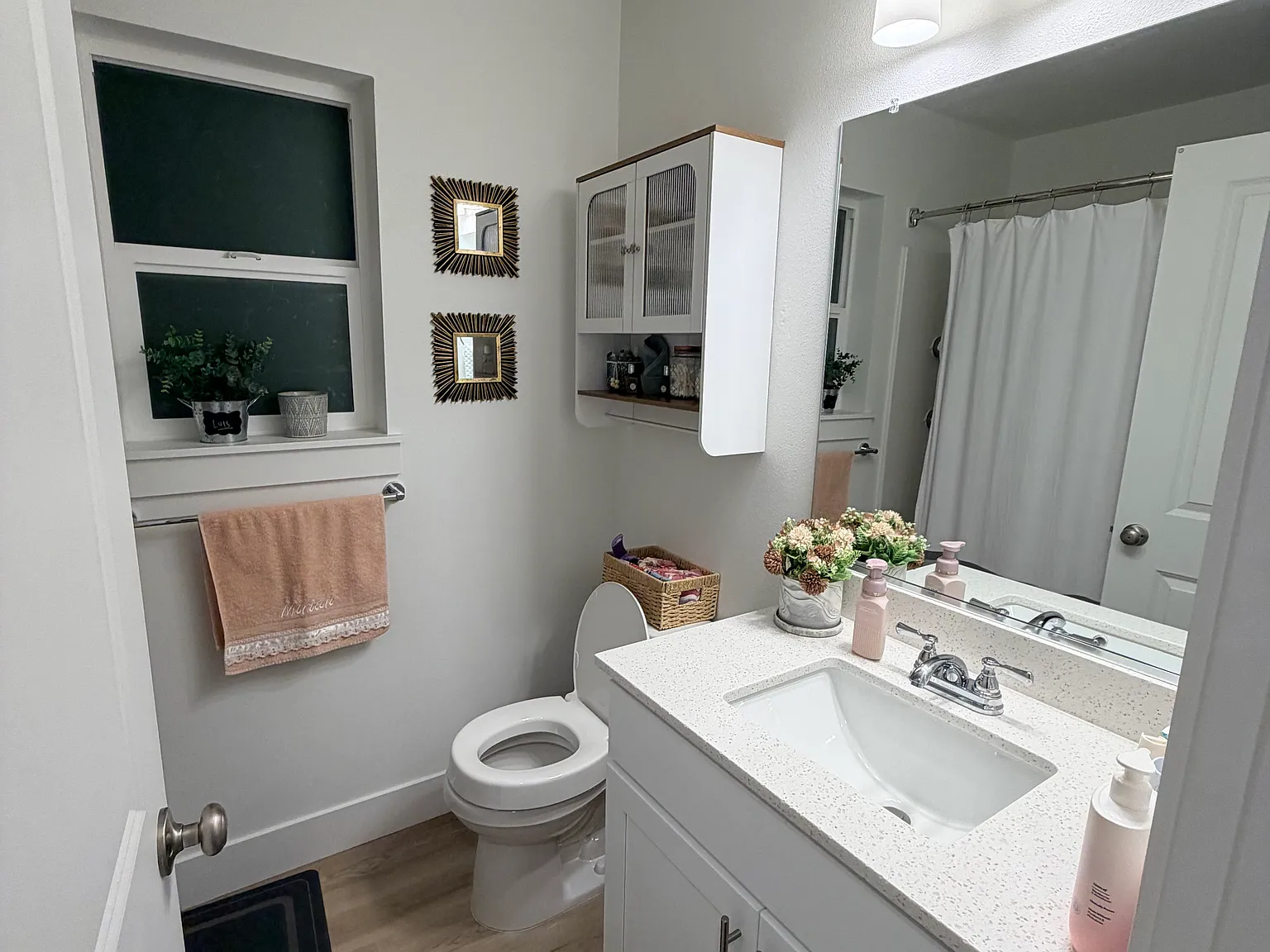 4 bed, 2.5 bath, 1900 sqft, $900 — Photo 3