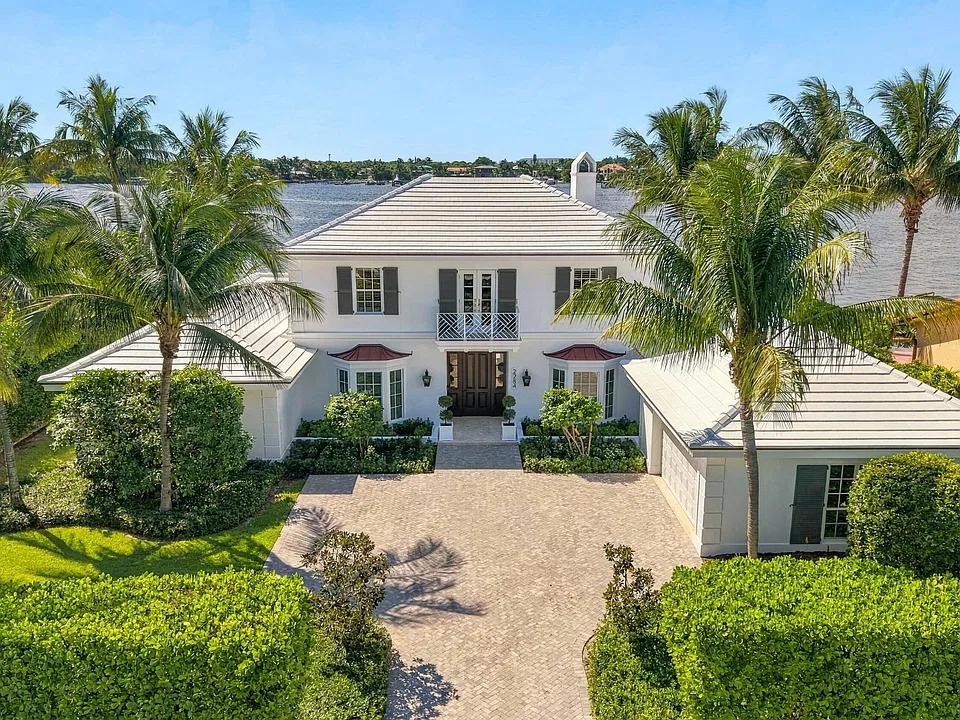 2284 Ibis Isle Rd W