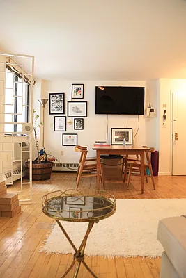 Rented by The Downtown LLC | media 71