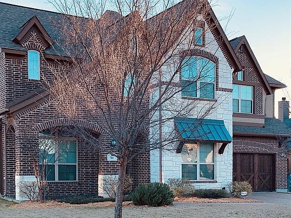 2nd image of 701 Hampshire Ct