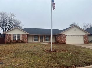 10404 Ryecroft Rd, Oklahoma City, OK 73162