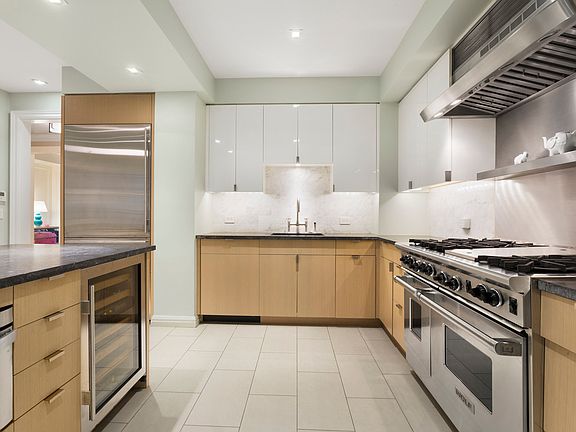 4th image of 141 E 88th St APT 3C