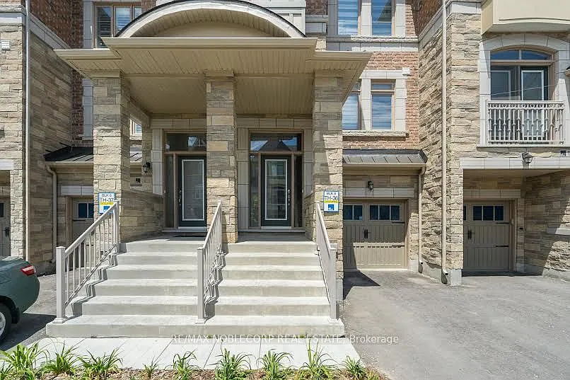 4 bed, $3,900 — Photo 2