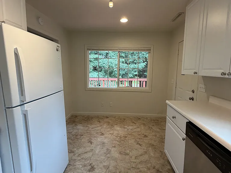 506 Sonoma Ave — Photo 6