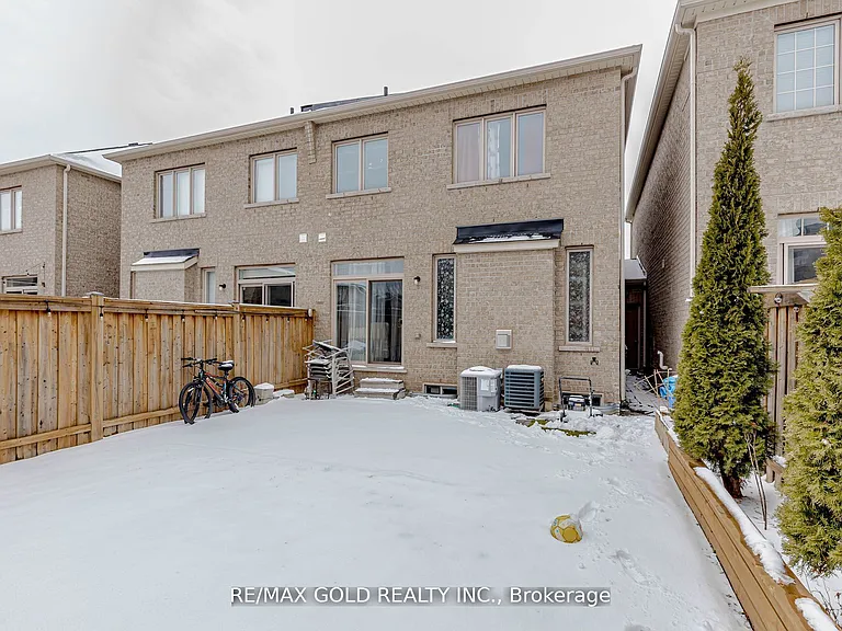 39 Chesterwood Cres — Photo 49
